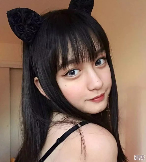 张筱雨去到水上楼阁，震惊全场的神秘嘉宾身份曝光，引发网友热议！