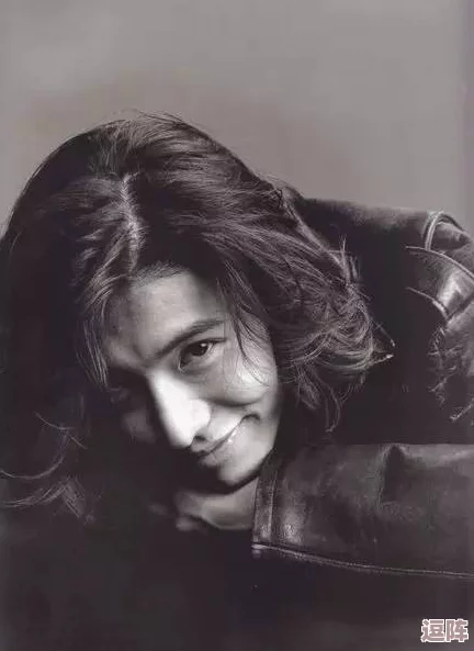 日本做受 高潮69!爆料:某知名男星被曝光涉嫌参与该事件,引发网友热议 日本做受 高潮69!爆料:某知名男星被曝光涉嫌参与该事件,引发网友热议