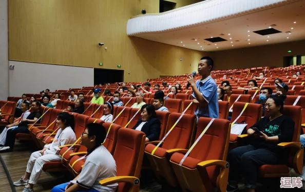 吃了春晚药后有多疯狂第一集：明星们私下的搞笑瞬间曝光，幕后趣事让人捧腹大笑！