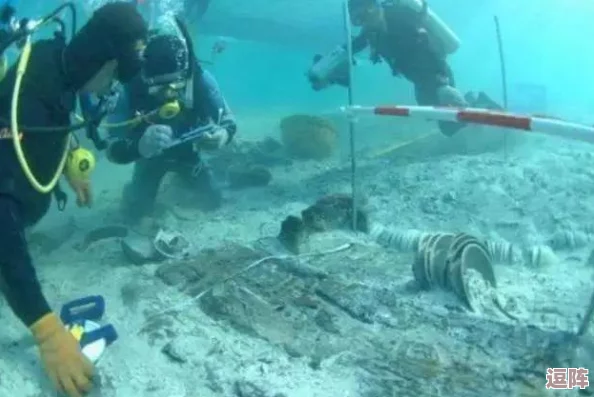 老人船上草雨荷,惊现神秘水下生物,打破科学界对海洋生态的理解! 老人船上草雨荷,惊现神秘水下生物,打破科学界对海洋生态的理解!